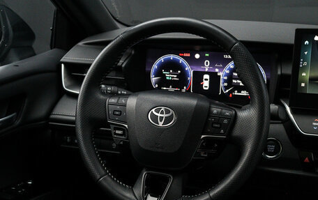 Toyota Camry, 2024 год, 3 950 000 рублей, 14 фотография