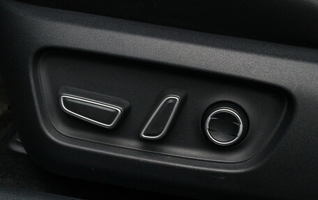 Toyota Camry, 2024 год, 3 950 000 рублей, 17 фотография