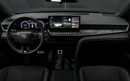 Toyota Camry, 2024 год, 3 950 000 рублей, 12 фотография