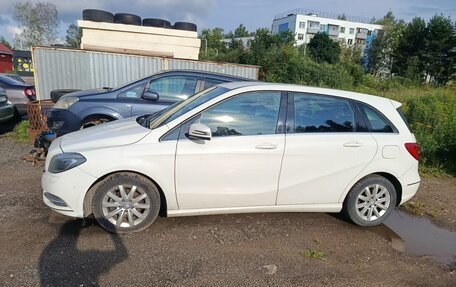 Mercedes-Benz B-Класс, 2013 год, 850 000 рублей, 4 фотография