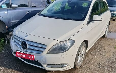 Mercedes-Benz B-Класс, 2013 год, 850 000 рублей, 3 фотография
