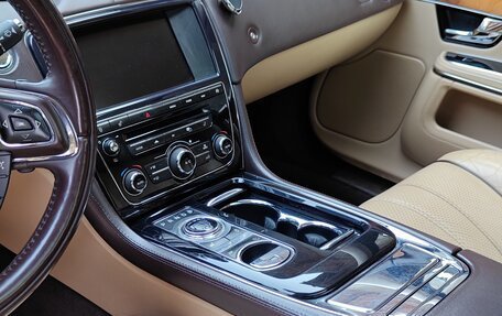 Jaguar XJ IV (X351), 2013 год, 1 200 000 рублей, 16 фотография