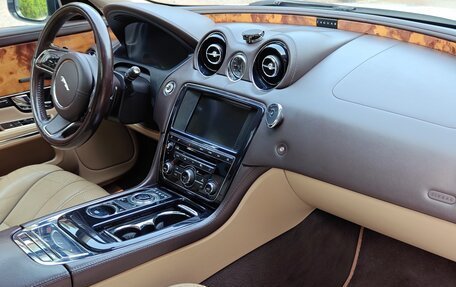 Jaguar XJ IV (X351), 2013 год, 1 200 000 рублей, 15 фотография