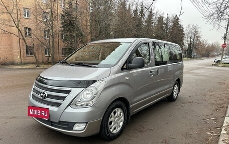 Hyundai H-1 II рестайлинг, 2018 год, 2 300 000 рублей, 2 фотография