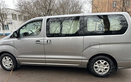 Hyundai H-1 II рестайлинг, 2018 год, 2 300 000 рублей, 8 фотография