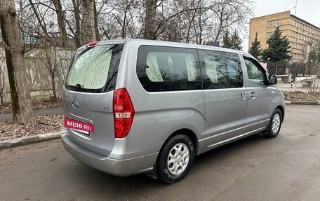 Hyundai H-1 II рестайлинг, 2018 год, 2 300 000 рублей, 5 фотография