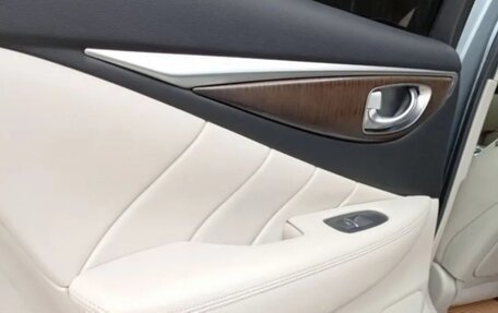 Infiniti Q50 I рестайлинг, 2017 год, 1 700 000 рублей, 5 фотография