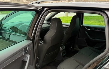 Skoda Octavia RS, 2017 год, 2 290 000 рублей, 17 фотография