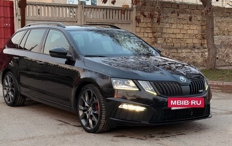 Skoda Octavia RS, 2017 год, 2 290 000 рублей, 11 фотография