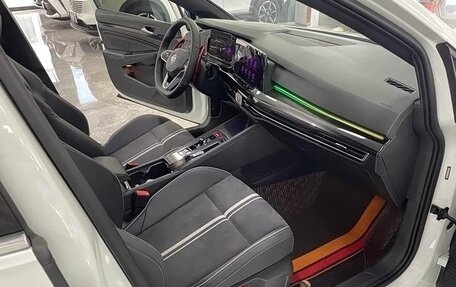 Volkswagen Golf VIII, 2022 год, 2 175 000 рублей, 15 фотография