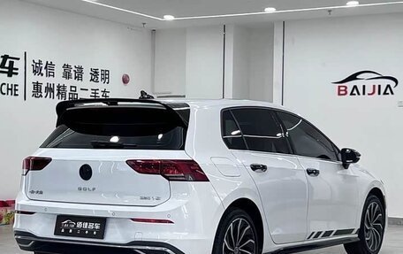 Volkswagen Golf VIII, 2021 год, 1 900 000 рублей, 3 фотография