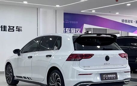 Volkswagen Golf VIII, 2021 год, 1 900 000 рублей, 6 фотография