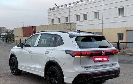 Volkswagen Tiguan, 2025 год, 4 900 000 рублей, 7 фотография