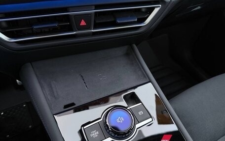 Volkswagen Tiguan, 2025 год, 4 900 000 рублей, 28 фотография