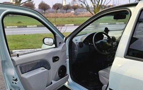 Renault Logan I, 2006 год, 345 500 рублей, 6 фотография