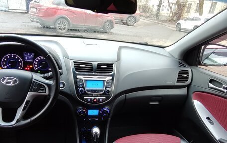 Hyundai Solaris II рестайлинг, 2012 год, 690 000 рублей, 5 фотография