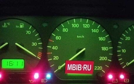 Volkswagen Passat B4, 1996 год, 390 000 рублей, 2 фотография