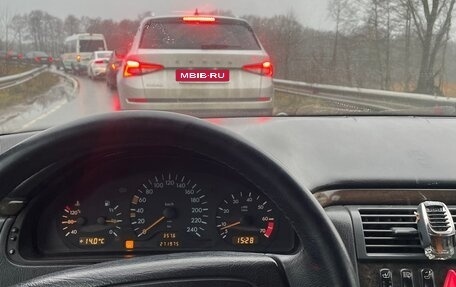 Mercedes-Benz E-Класс, 1996 год, 260 000 рублей, 5 фотография