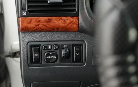 Toyota Avensis III рестайлинг, 2005 год, 900 000 рублей, 18 фотография