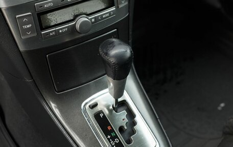 Toyota Avensis III рестайлинг, 2005 год, 900 000 рублей, 16 фотография