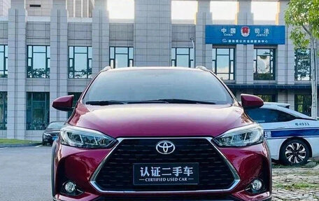 Toyota Yaris XP150 рестайлинг, 2022 год, 1 020 000 рублей, 2 фотография