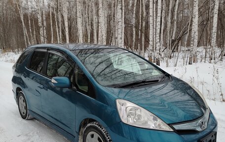 Honda Fit Shuttle I рестайлинг, 2011 год, 799 999 рублей, 2 фотография