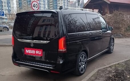Mercedes-Benz V-Класс, 2019 год, 4 800 000 рублей, 3 фотография