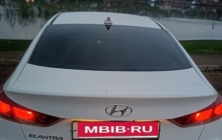 Hyundai Elantra VI рестайлинг, 2017 год, 1 390 000 рублей, 5 фотография