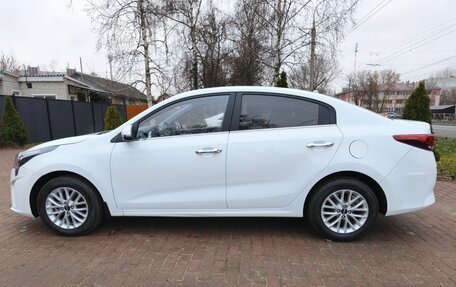 KIA Rio IV, 2021 год, 1 585 000 рублей, 5 фотография