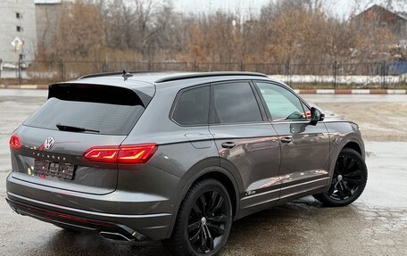 Volkswagen Touareg III, 2018 год, 4 890 000 рублей, 4 фотография