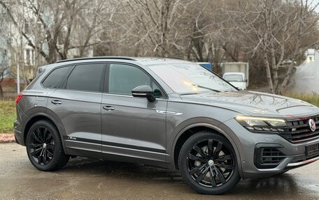 Volkswagen Touareg III, 2018 год, 4 890 000 рублей, 2 фотография