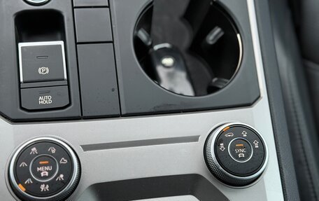 Volkswagen Touareg III, 2018 год, 4 890 000 рублей, 30 фотография