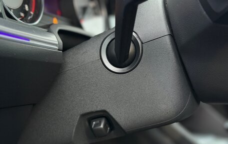 Volkswagen Touareg III, 2018 год, 4 890 000 рублей, 26 фотография