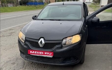 Renault Logan II, 2014 год, 450 000 рублей, 2 фотография