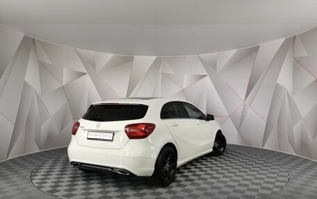Mercedes-Benz A-Класс, 2017 год, 1 345 000 рублей, 2 фотография