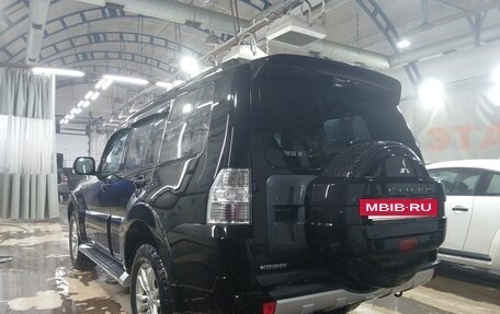 Mitsubishi Pajero IV, 2011 год, 1 600 000 рублей, 6 фотография