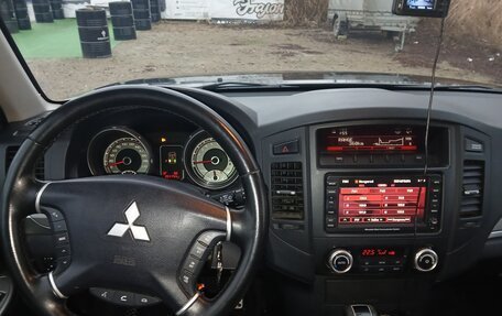 Mitsubishi Pajero IV, 2011 год, 1 600 000 рублей, 17 фотография