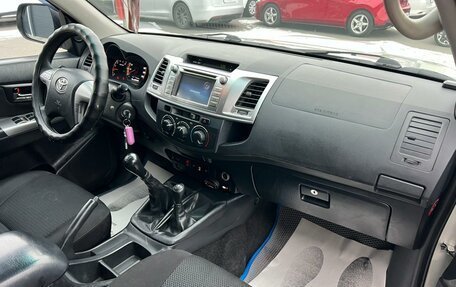 Toyota Hilux VII, 2014 год, 2 829 000 рублей, 13 фотография