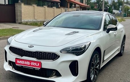 KIA Stinger I, 2019 год, 2 850 000 рублей, 1 фотография