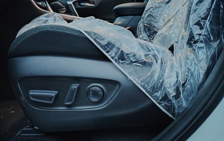 Toyota RAV4, 2025 год, 3 890 000 рублей, 4 фотография