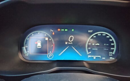 Toyota RAV4, 2025 год, 3 890 000 рублей, 9 фотография