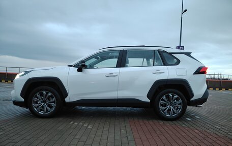 Toyota RAV4, 2025 год, 3 890 000 рублей, 10 фотография