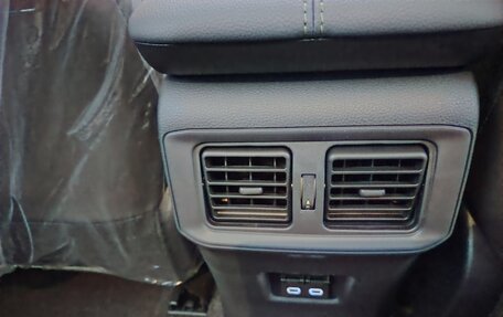 Toyota RAV4, 2025 год, 3 890 000 рублей, 19 фотография