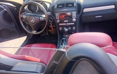 Mercedes-Benz SLK-Класс, 2005 год, 1 370 000 рублей, 12 фотография