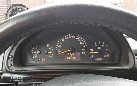 Mercedes-Benz G-Класс W463 рестайлинг _ii, 1997 год, 2 000 000 рублей, 7 фотография