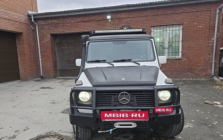 Mercedes-Benz G-Класс W463 рестайлинг _ii, 1997 год, 2 000 000 рублей, 3 фотография