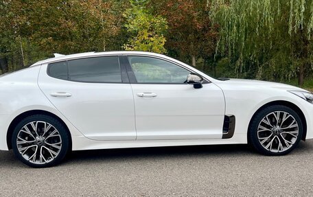 KIA Stinger I, 2019 год, 2 850 000 рублей, 3 фотография