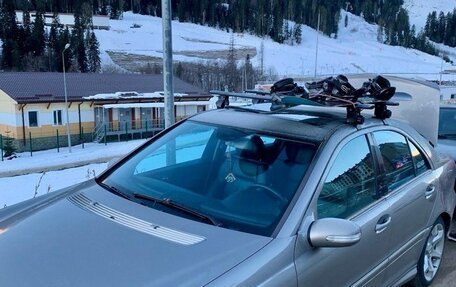 Mercedes-Benz C-Класс, 2005 год, 450 000 рублей, 1 фотография