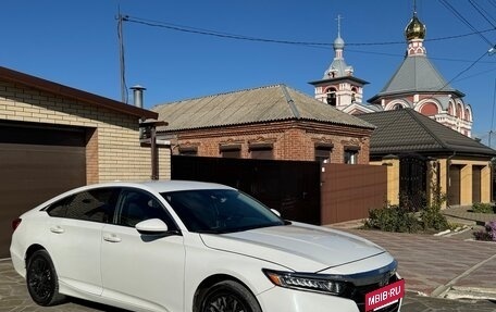 Honda Accord IX рестайлинг, 2019 год, 1 850 000 рублей, 15 фотография