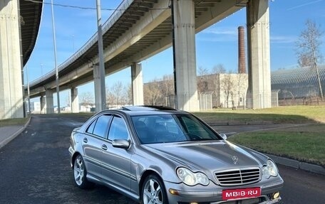 Mercedes-Benz C-Класс, 2005 год, 450 000 рублей, 3 фотография